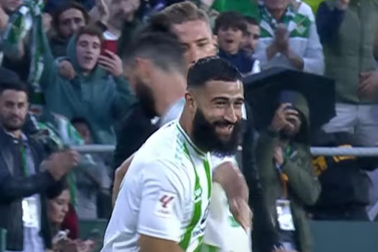Le retour émouvant de Nabil Fekir après huit mois d’absence : une ovation du stade du Betis.