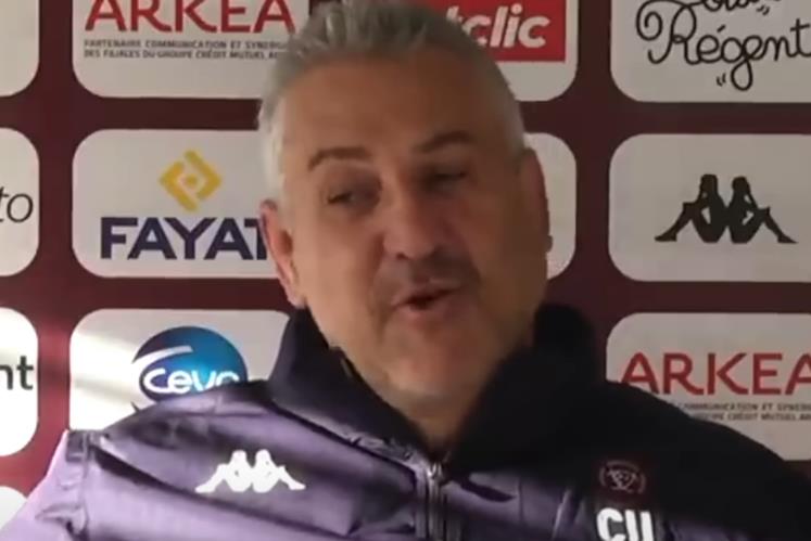 Christophe Urios, entraîneur de Clermont, blâme l’arbitrage après la défaite à Toulouse (10-31)